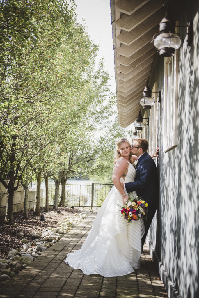 The Lake House Inn // Emily & AJ