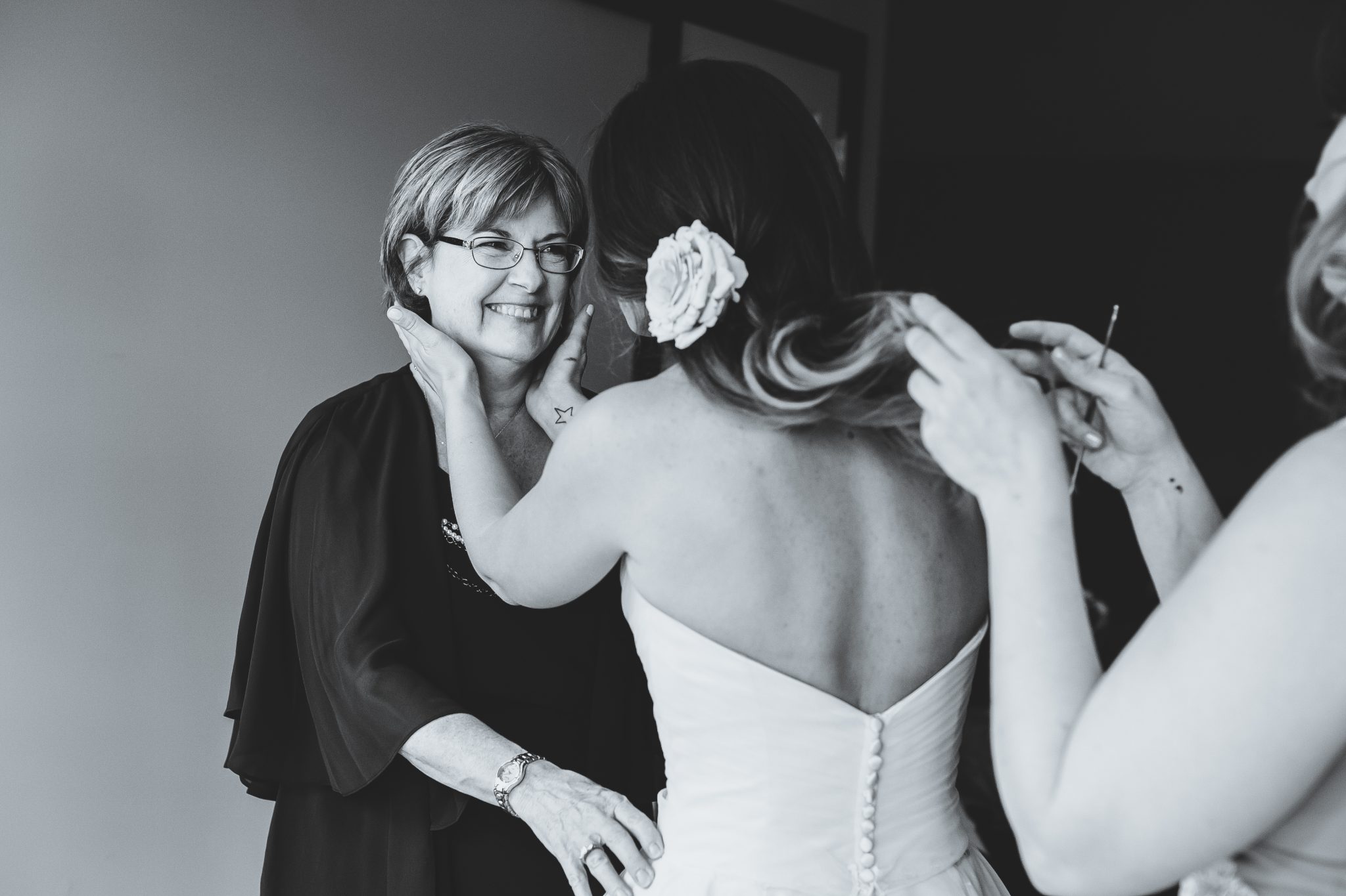 Mother's First Look - Wedding First Look
